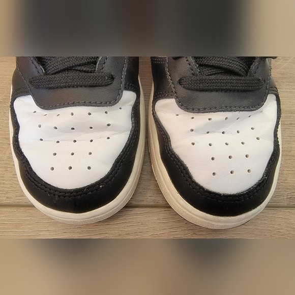 Nike Youth 4.5Y Black White Pink Court Borough Mid 2 High Top Sneakers. - Picture 7 of 17